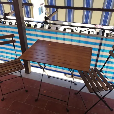 Ischia Casa Lucia Casamicciola * カザミッチョラ・テルメ
